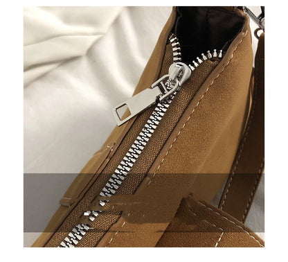 Sac à main tendance avec boucle décorative et chaîne métallique